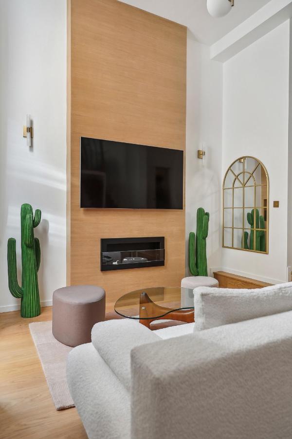 Suite Luxueuse Avec Jardin Prive Sauna Et Jacuzzi París Exterior foto